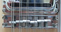 Close-up of Simon's Ric360-12 Bridge