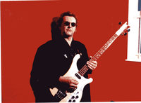 Chris Squire with my bass.jpg