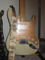 2006 American Deluxe V Neck, Honey Blonde