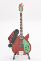 Big GREEN and Red.jpg