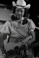 andyvaughan&thedriveline_nightofhonkytonkangels_canalclub_bass_ERIKAKUTZLER1.jpg
