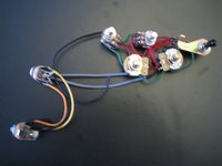 Rickenbacker 4003 HB1 Harness 2L.jpg