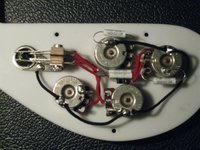 Rickenbacker 4002 Harness 1L.jpg