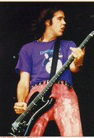Gibson RD Artist Bass Krist Novoselic.jpg