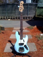 fender jazz.jpg
