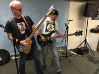 Where else but a Rickenbacker Confluence will you hear two 8-stringer "S" Basses jamming away .... Gareth and Woody