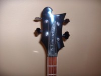 Rickenbacker (4).jpg