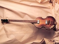 S4w-GTSW-006 - Paul McCartney's Hofner 5001.jpg