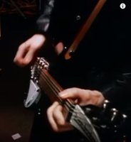 320 in "What I Like About You" video - note large gap in pickguards