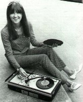 mod_chick.jpg