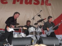 Closer photo showing Bev Bevan on drums