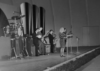The opening acts at the Hollywood Bowl concert included Jackie DeShannon