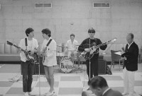 Miami rehearsal.  The Gretsch looks good on John.