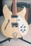 Rickenbacker 330/6 , Mapleglo: Body - Front