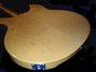 Rickenbacker 330/6 BH BT, Mapleglo: Close up - Free2