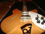 Rickenbacker 330/6 , Mapleglo: Close up - Free