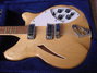 Rickenbacker 360/12 , Mapleglo: Body - Front