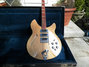 Rickenbacker 370/12 , Mapleglo: Body - Front