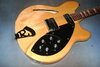 Rickenbacker 360/6 BT, Mapleglo: Body - Front