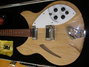 Rickenbacker 330/6 , Mapleglo: Body - Front