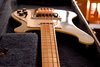 Rickenbacker 4001/4 , Jetglo: Close up - Free