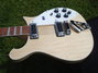 Rickenbacker 620/6 , Mapleglo: Body - Front