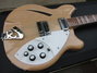 Rickenbacker 360/12 , Mapleglo: Body - Front