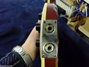 Rickenbacker 4001/4 , Walnut: Close up - Free