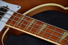 Rickenbacker 4001/4 , Walnut: Close up - Free2