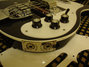 Rickenbacker 4003/4 , Jetglo: Close up - Free2