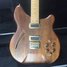 Rickenbacker 380/6 Laguna piezo, Natural Walnut: Body - Front