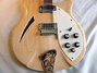 Rickenbacker 360/12 , Mapleglo: Close up - Free