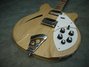 Rickenbacker 360/6 , Mapleglo: Close up - Free