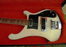 Rickenbacker 4001/4 BT, White: Body - Front