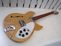 Rickenbacker 1997/6 f hole, Mapleglo: Close up - Free