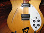 Rickenbacker 330/6 , Mapleglo: Close up - Free2