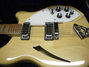 Rickenbacker 360/12 , Mapleglo: Body - Front