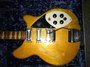 Rickenbacker 375/6 , Mapleglo: Body - Front