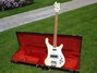 Rickenbacker 4001/4 S, White: Full Instrument - Front
