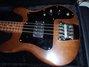 Rickenbacker 3000/4 Mod, Walnut: Close up - Free2