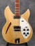 Rickenbacker 360/12 V64, Mapleglo: Body - Front