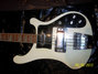 Rickenbacker 4001/4 BT, White: Body - Front