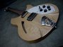 Rickenbacker 330/12 , Mapleglo: Free image