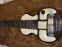 Rickenbacker B/6 LapSteel, Black: Close up - Free