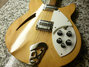 Rickenbacker 330/12 , Natural: Body - Front