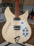 Rickenbacker 330/6 , Mapleglo: Body - Front