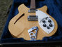 Rickenbacker 330/6 , Mapleglo: Close up - Free