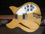 Rickenbacker 330/12 , Mapleglo: Body - Front