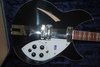 Rickenbacker 360/12 V64, Jetglo: Body - Front
