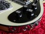 Rickenbacker 4001/4 BT, White: Close up - Free2